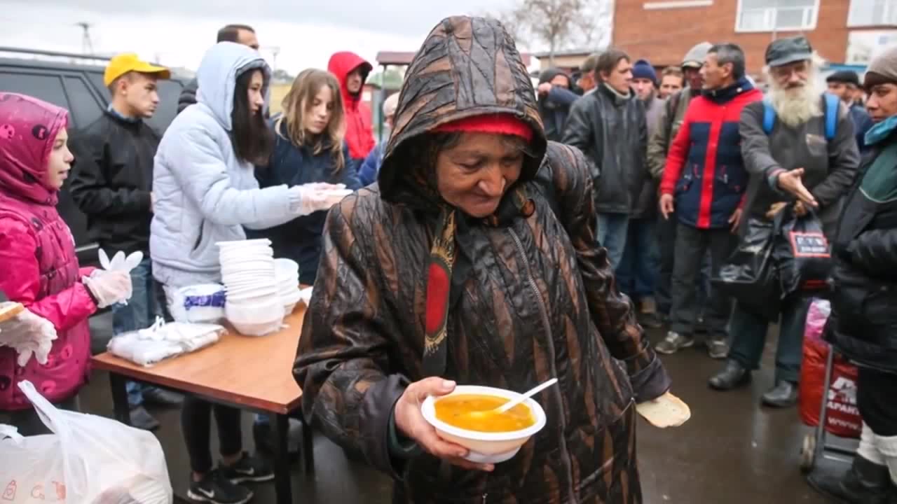 Россия люди бедные