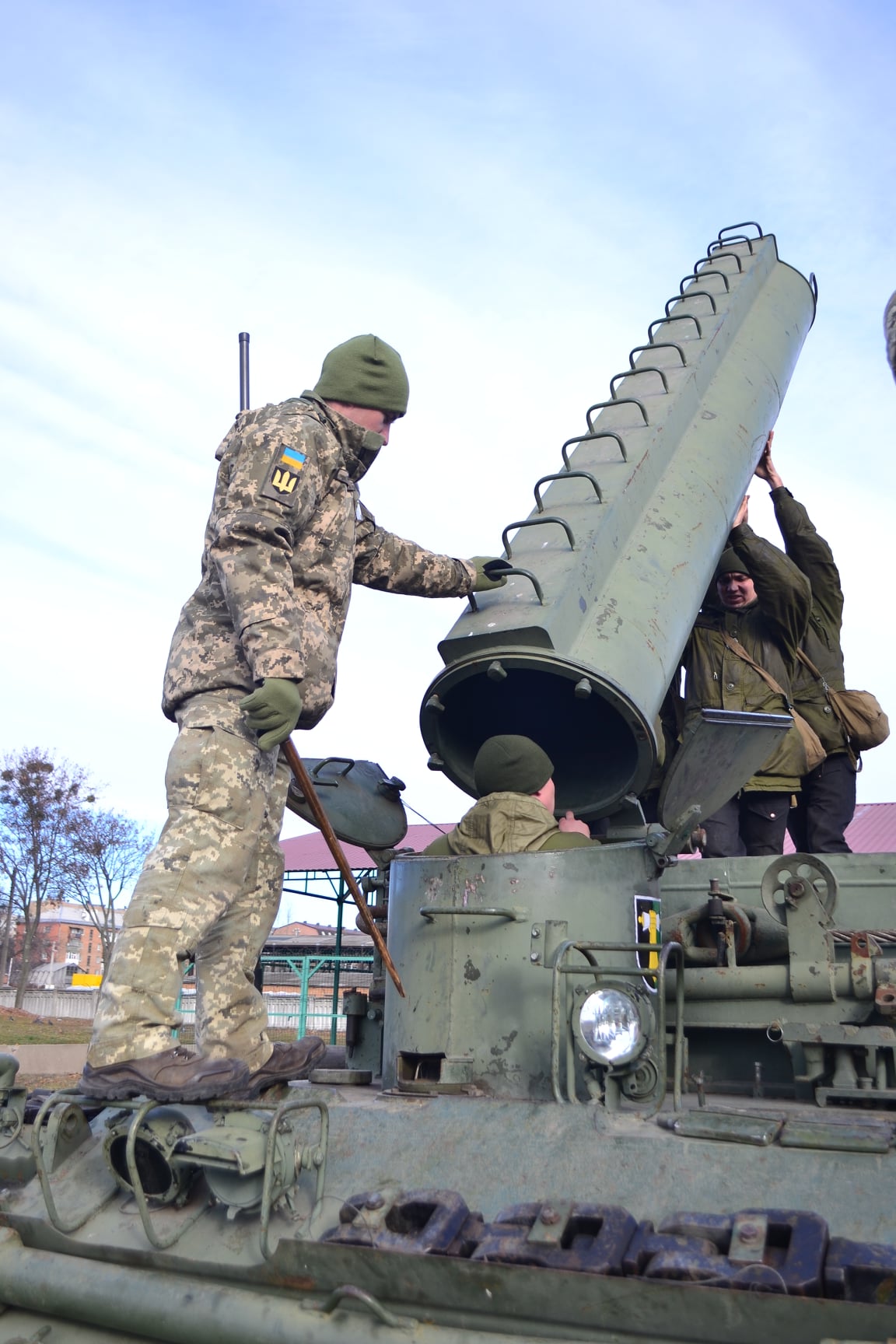 Как будущие танкисты осваивали правила подводного вождения боевых машин -  фото - Флот 2017