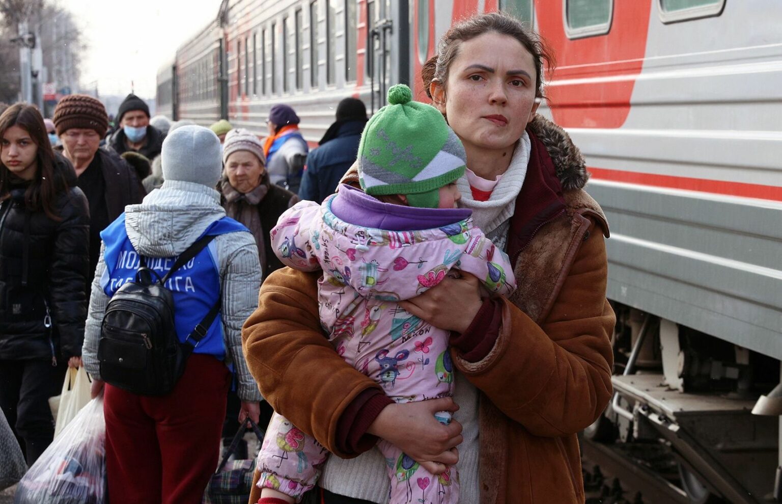 Новости украины на сегодня свежие срочно. Беженки с Украины. Русские беженцы. Беженцы фото. Беженцы из Украины.